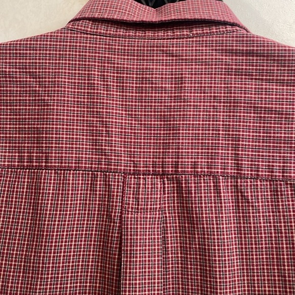 CK Mens button up plaid maroon short sleeve shirt. No call outs smoke free home. - Picture 5 of 7